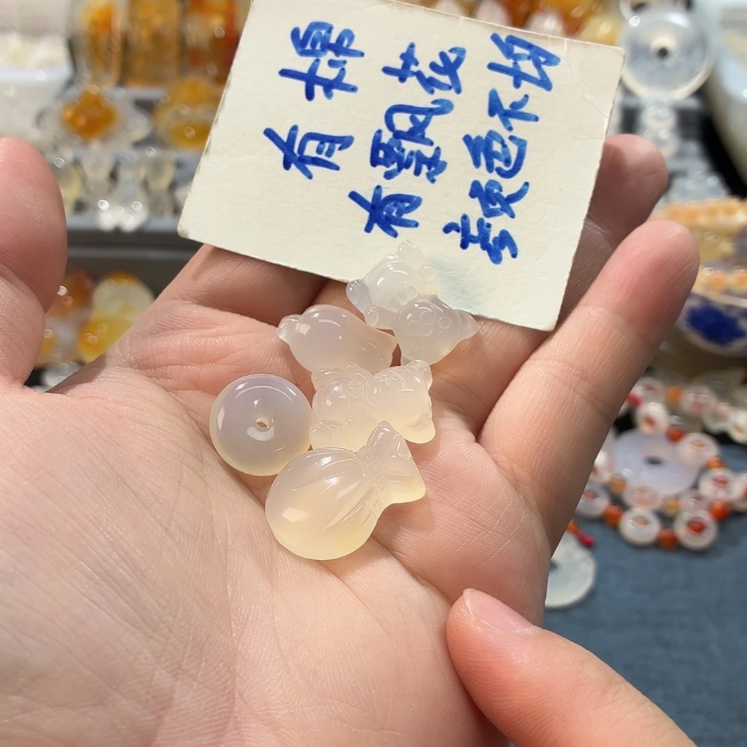 玛瑙/玉髓未镶嵌颈饰