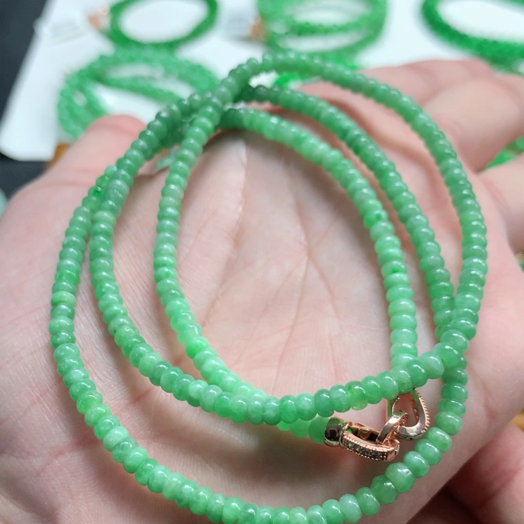 翡翠未镶嵌手链翡翠