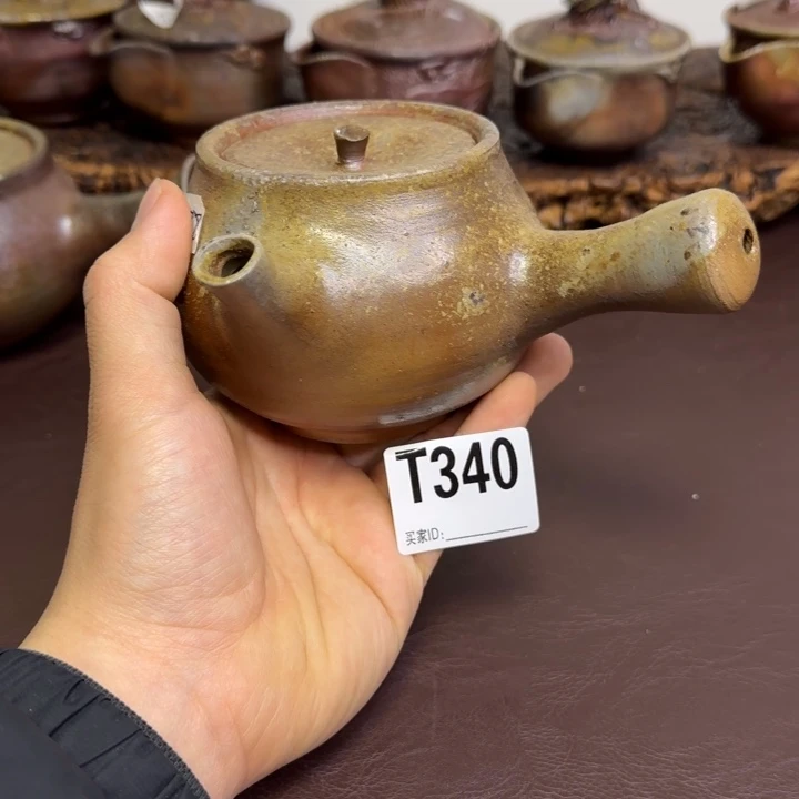 本山和泉侧把壶备前烧作品