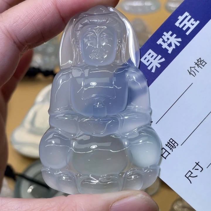 翡翠未镶嵌颈饰正装观音