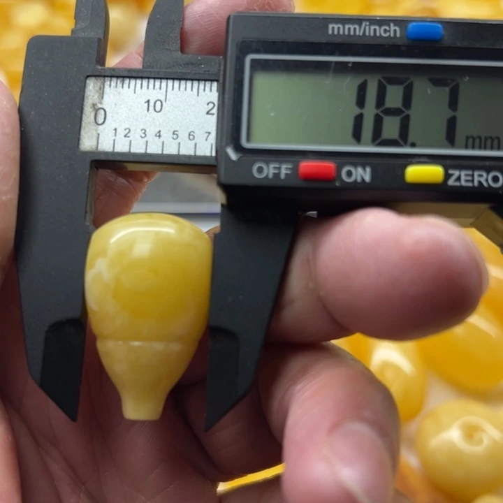 琥珀未镶嵌裸石原矿