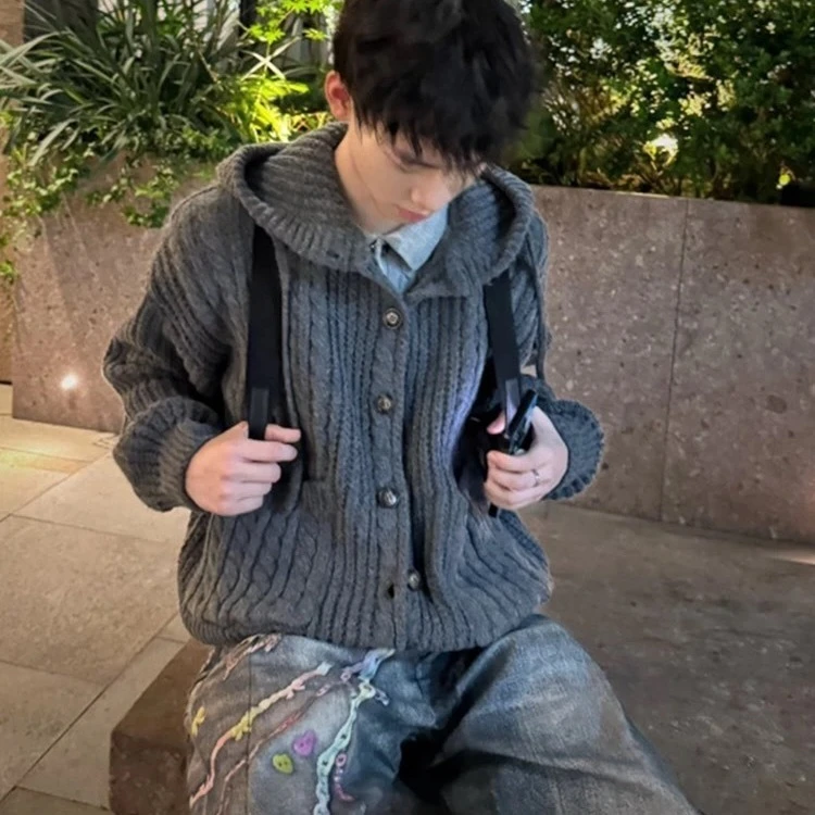 麻花连帽毛衣外套男秋冬新款美式复古宽松休闲保暖粗线纽扣针织衫