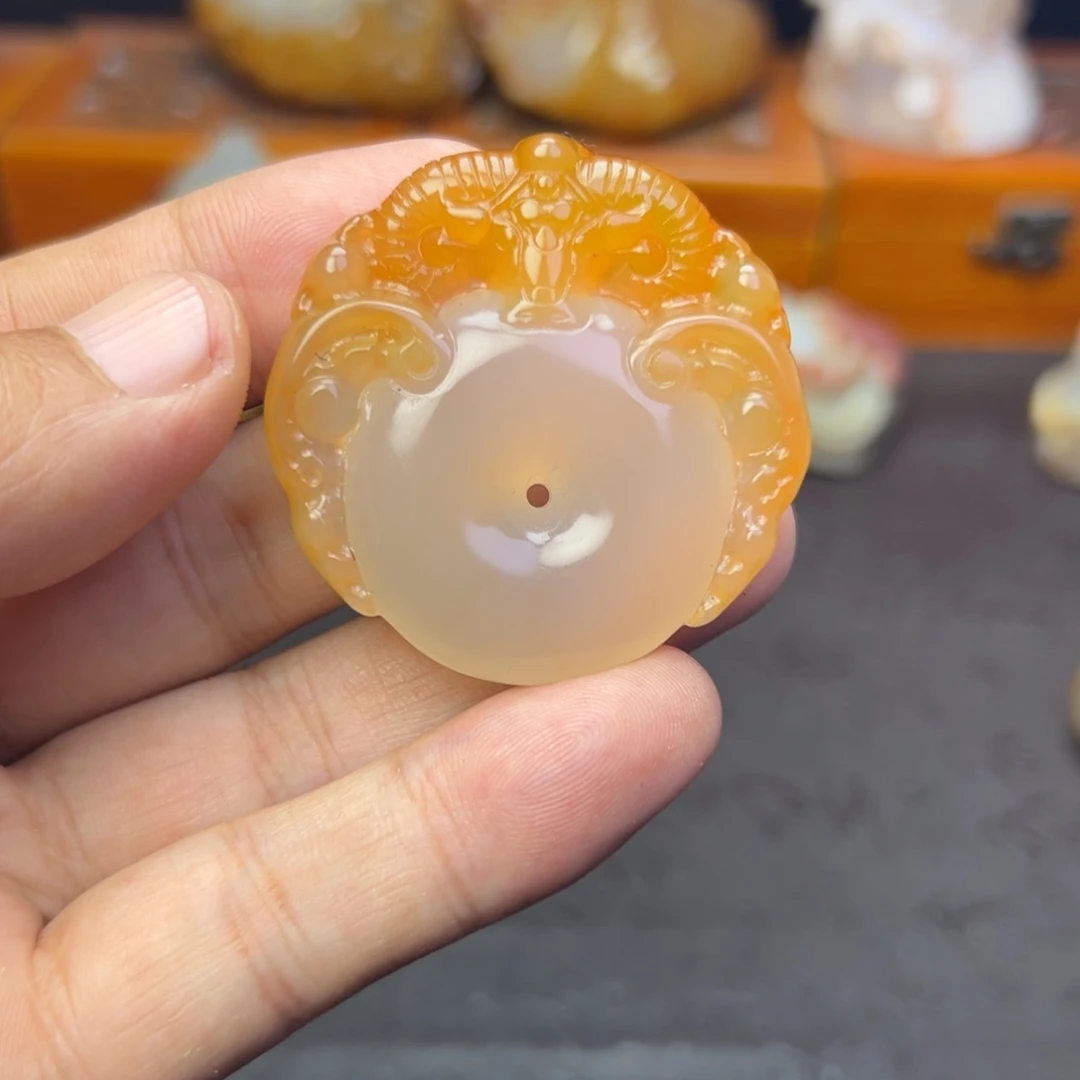 哈***呀未镶嵌手把玛瑙/玉髓