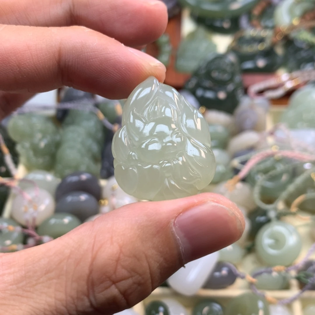 【闪购商品】颈饰未镶嵌和田玉