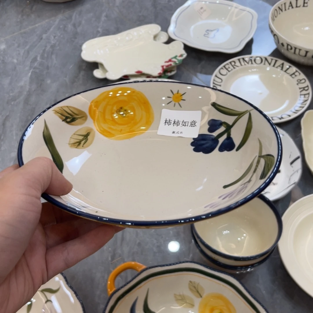 陶瓷微瑕餐具介意勿拍，满18飞！