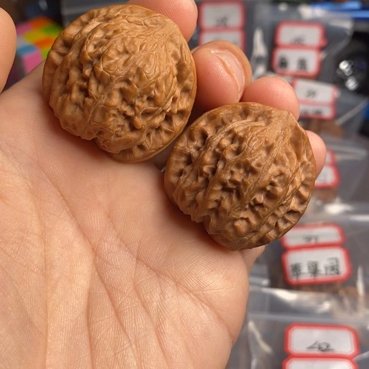 文玩核桃把件36靠山王全品