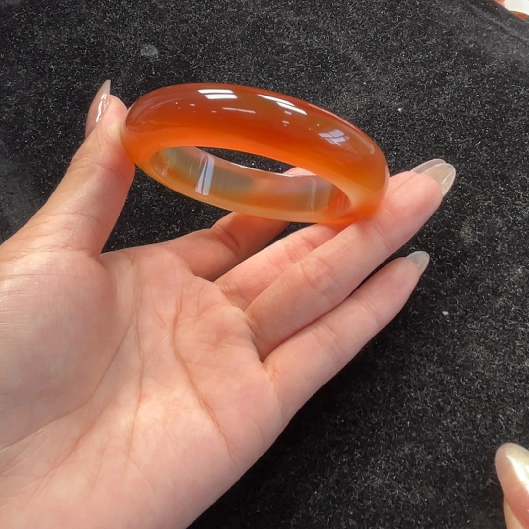 手镯玛瑙/玉髓未镶嵌