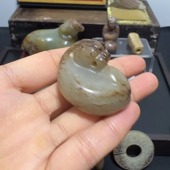 洗***耳和田玉未镶嵌颈饰