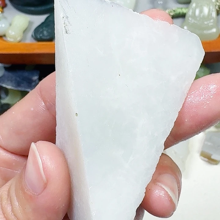 和田玉未镶嵌车挂