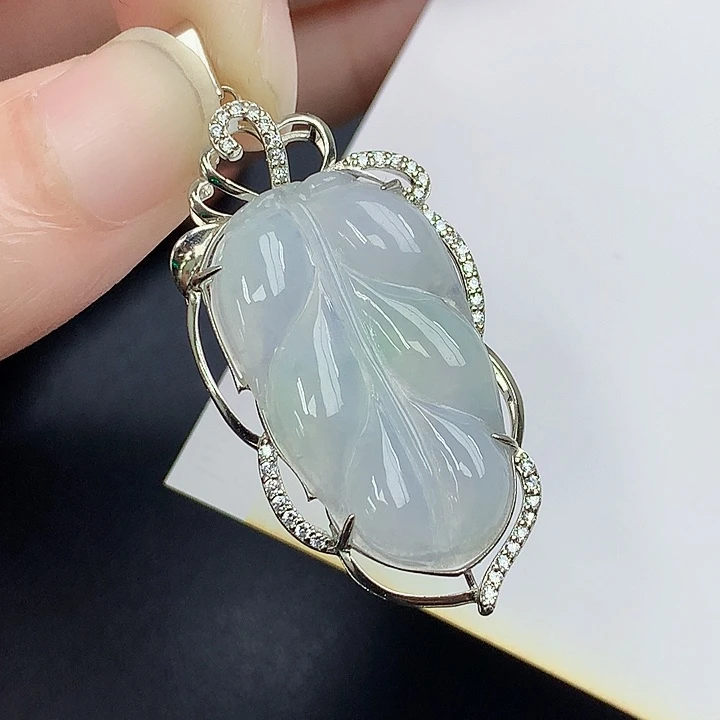 颈饰银S925镶嵌翡翠