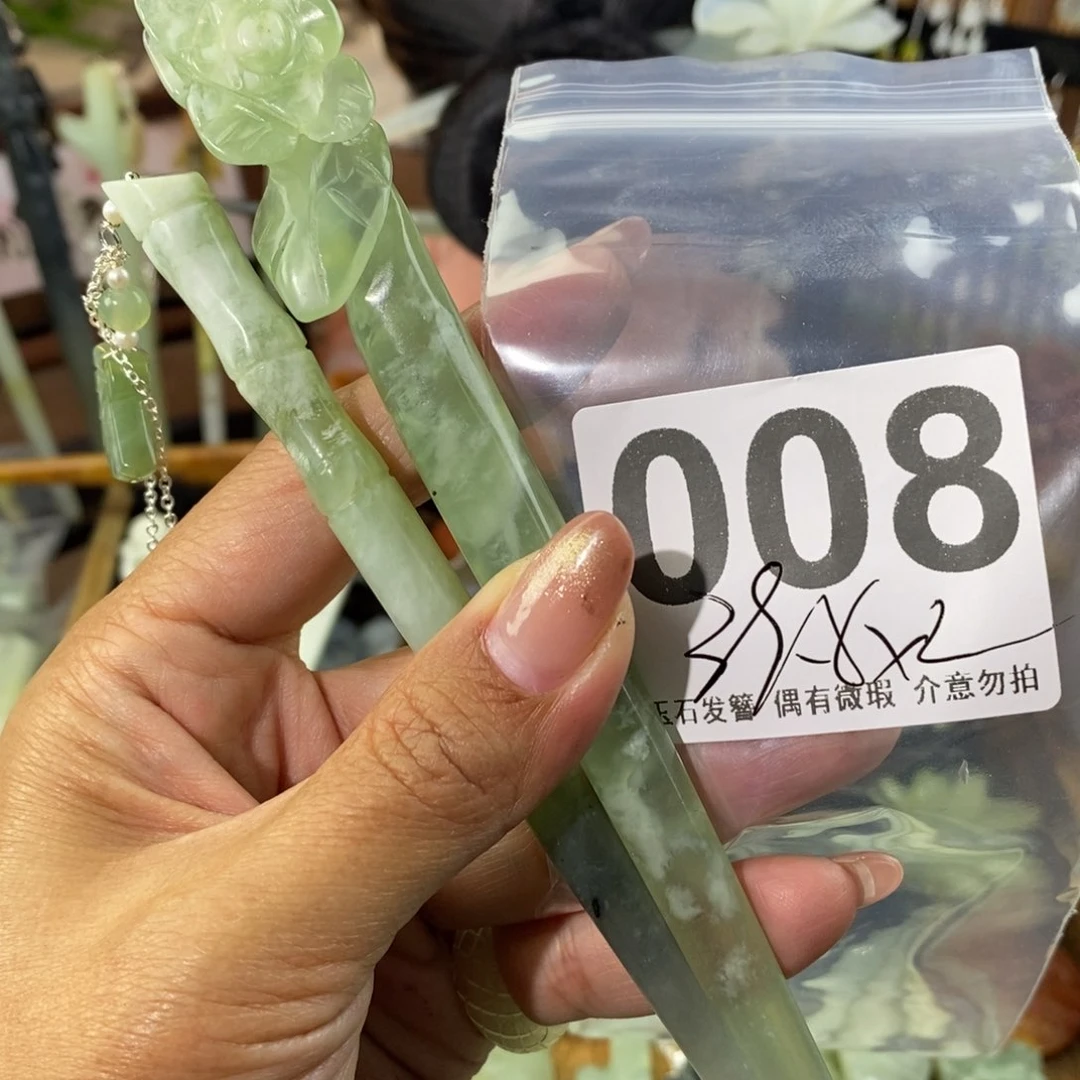 蛇纹石玉发饰未镶嵌灯***_