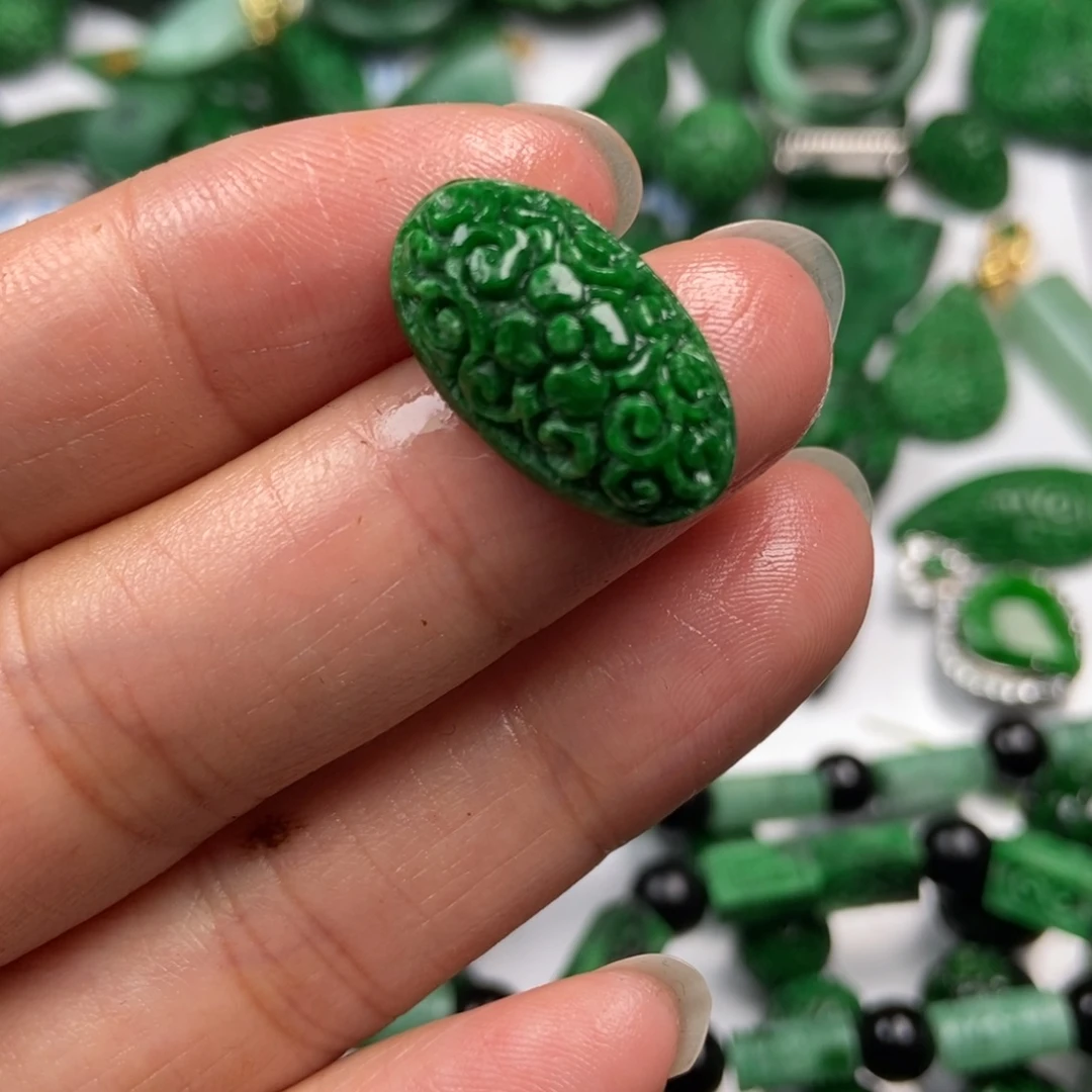 定制翡翠未镶嵌翡翠