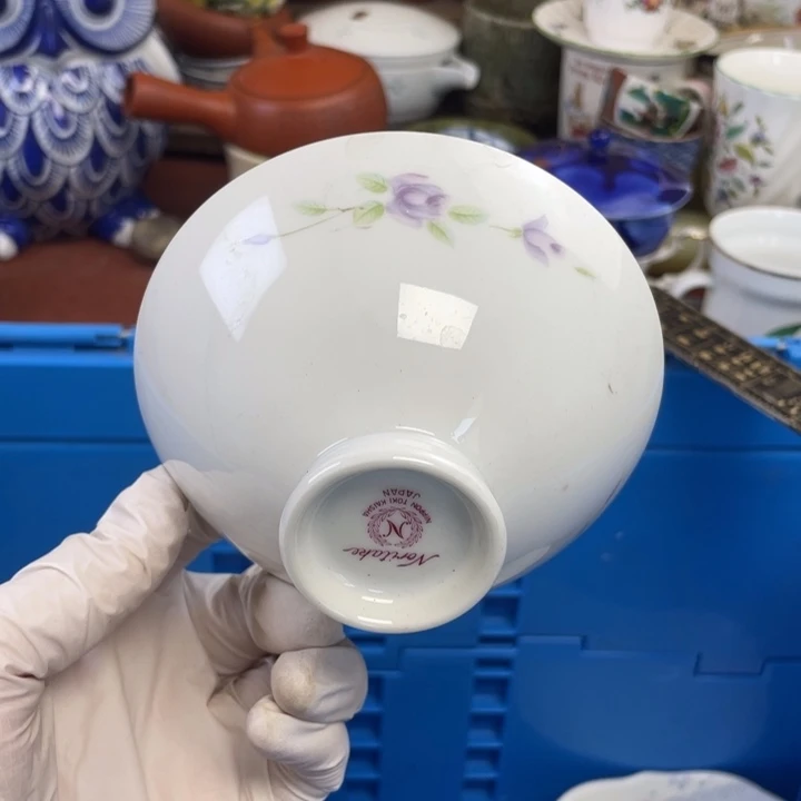 他家瓷器真美…开播了