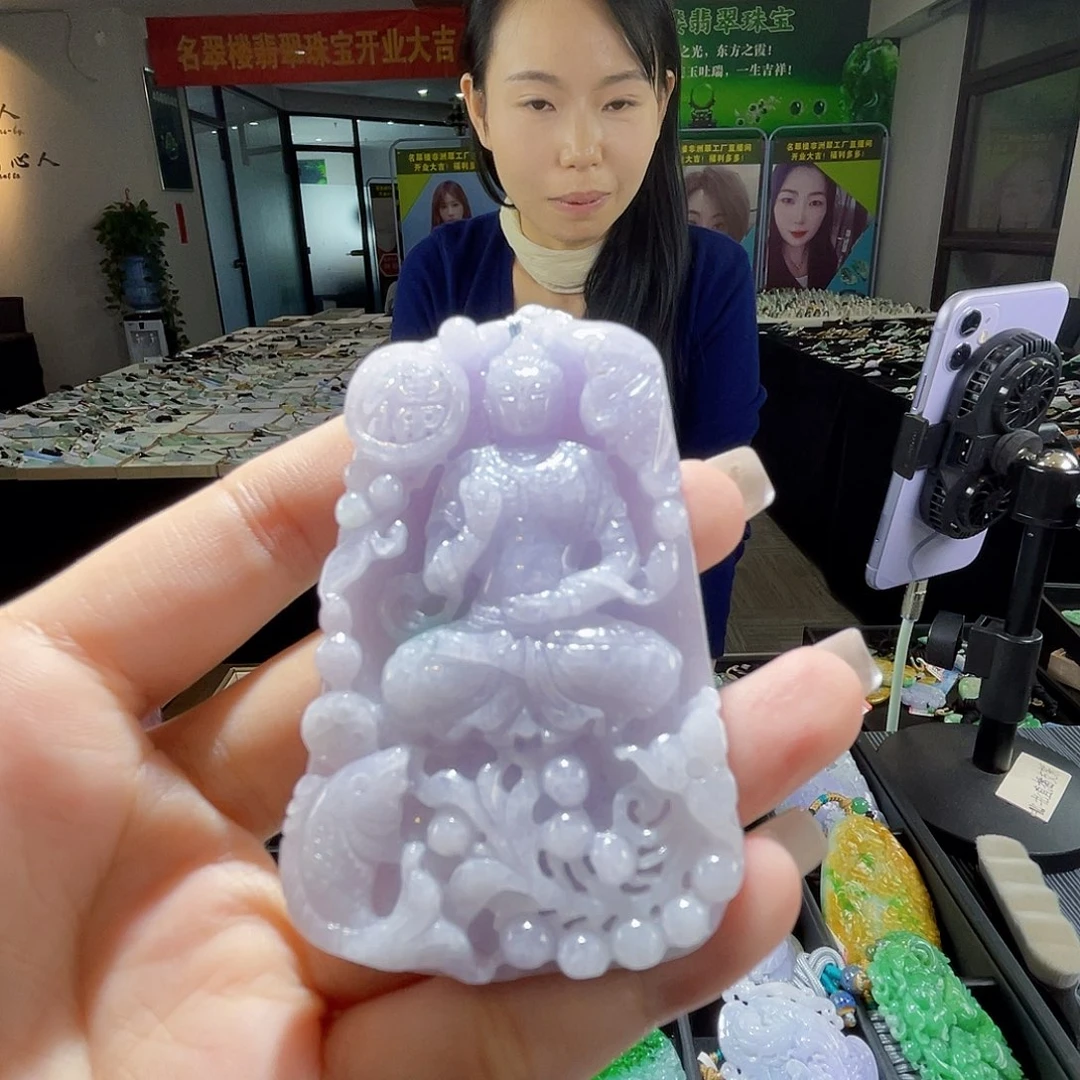 颈饰未镶嵌翡翠一个