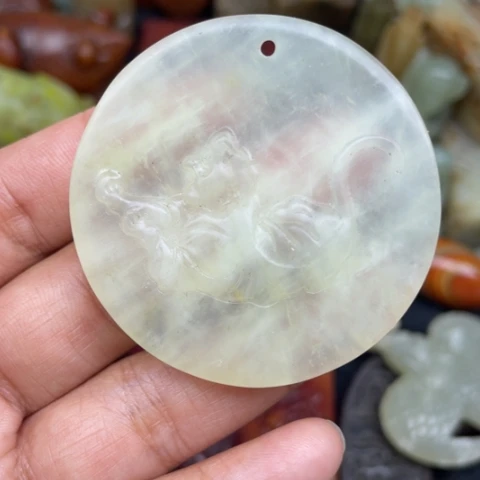 蛇纹石玉未镶嵌颈饰39