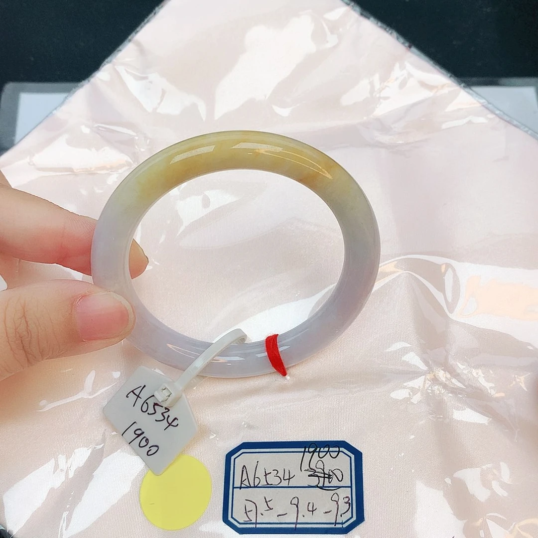 翡翠手镯未镶嵌缅甸翡翠