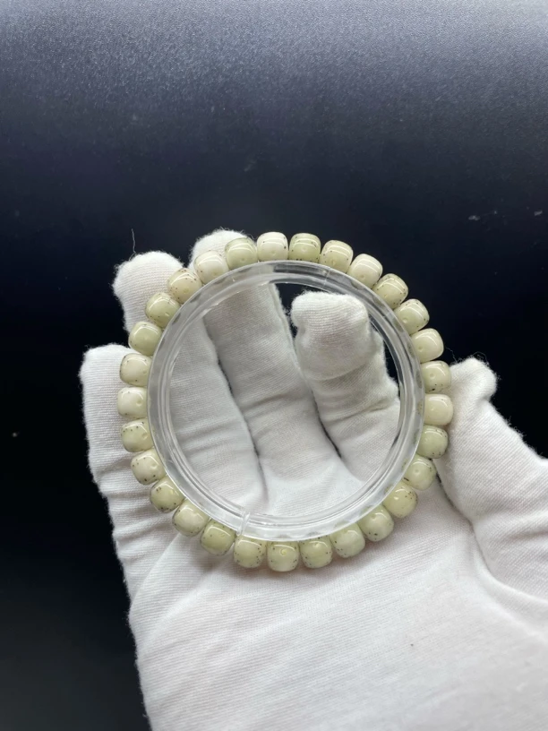 星月菩提 玉化超散星通体半壁留白