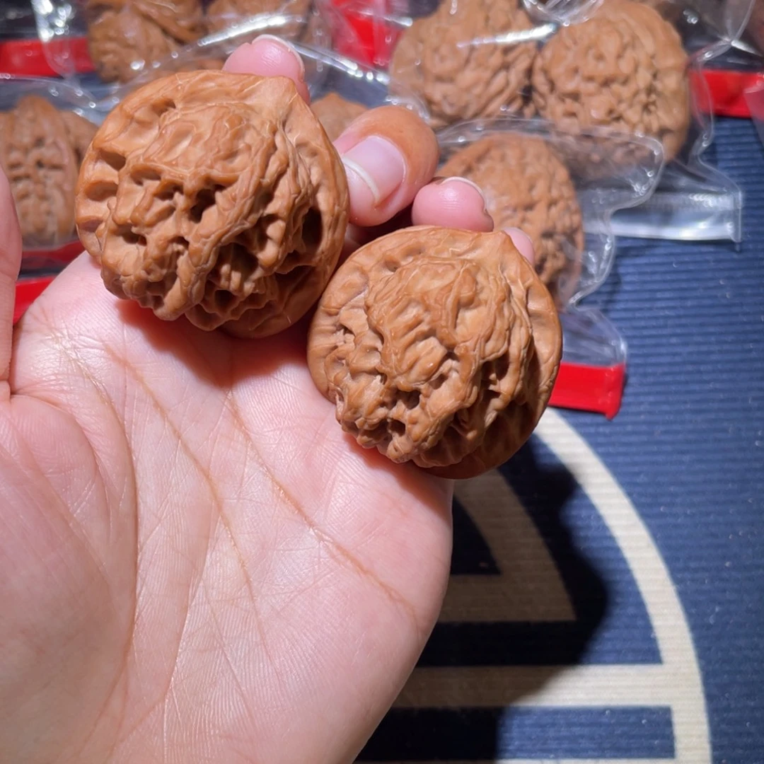 吊坠文玩核桃全品梨木台40