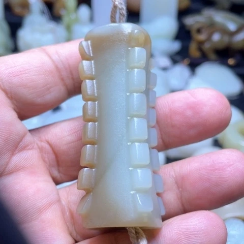 和田玉未镶嵌吊坠(不含链)