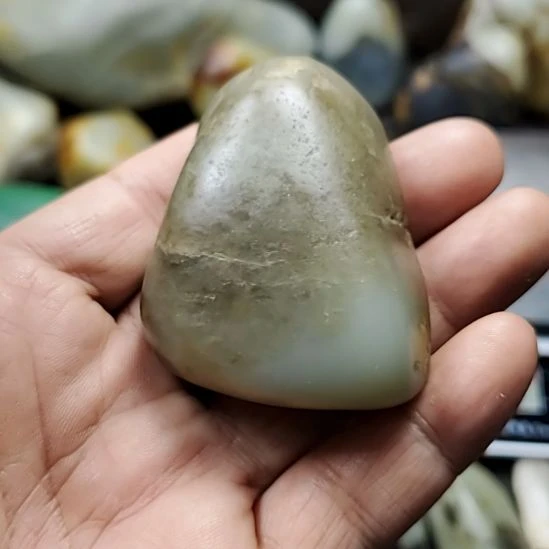 和田玉（糖玉）未镶嵌挂件