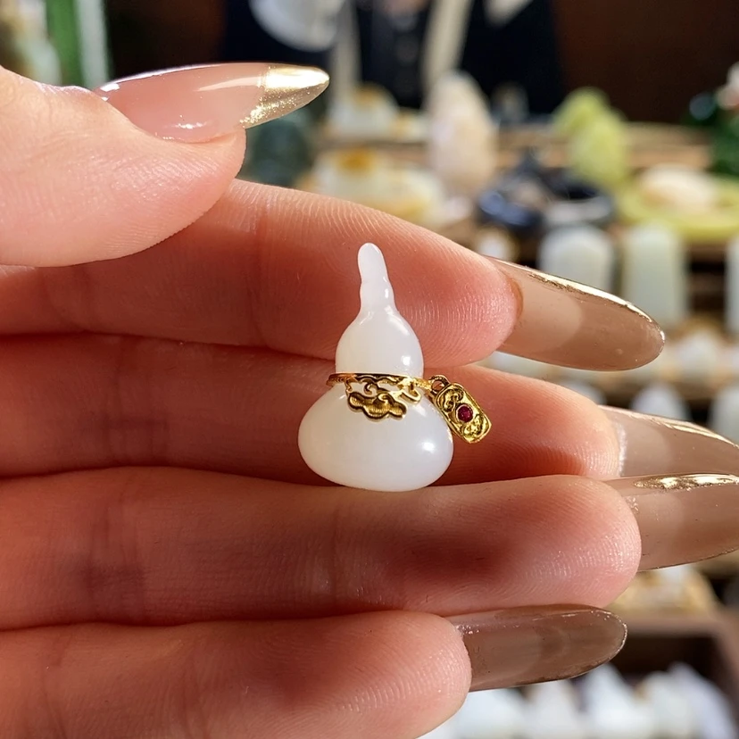 【闪购商品】和田玉吊坠18K金镶嵌