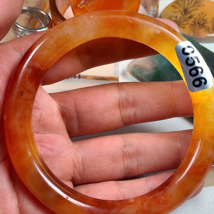 未镶嵌颈饰玛瑙/玉髓宏*