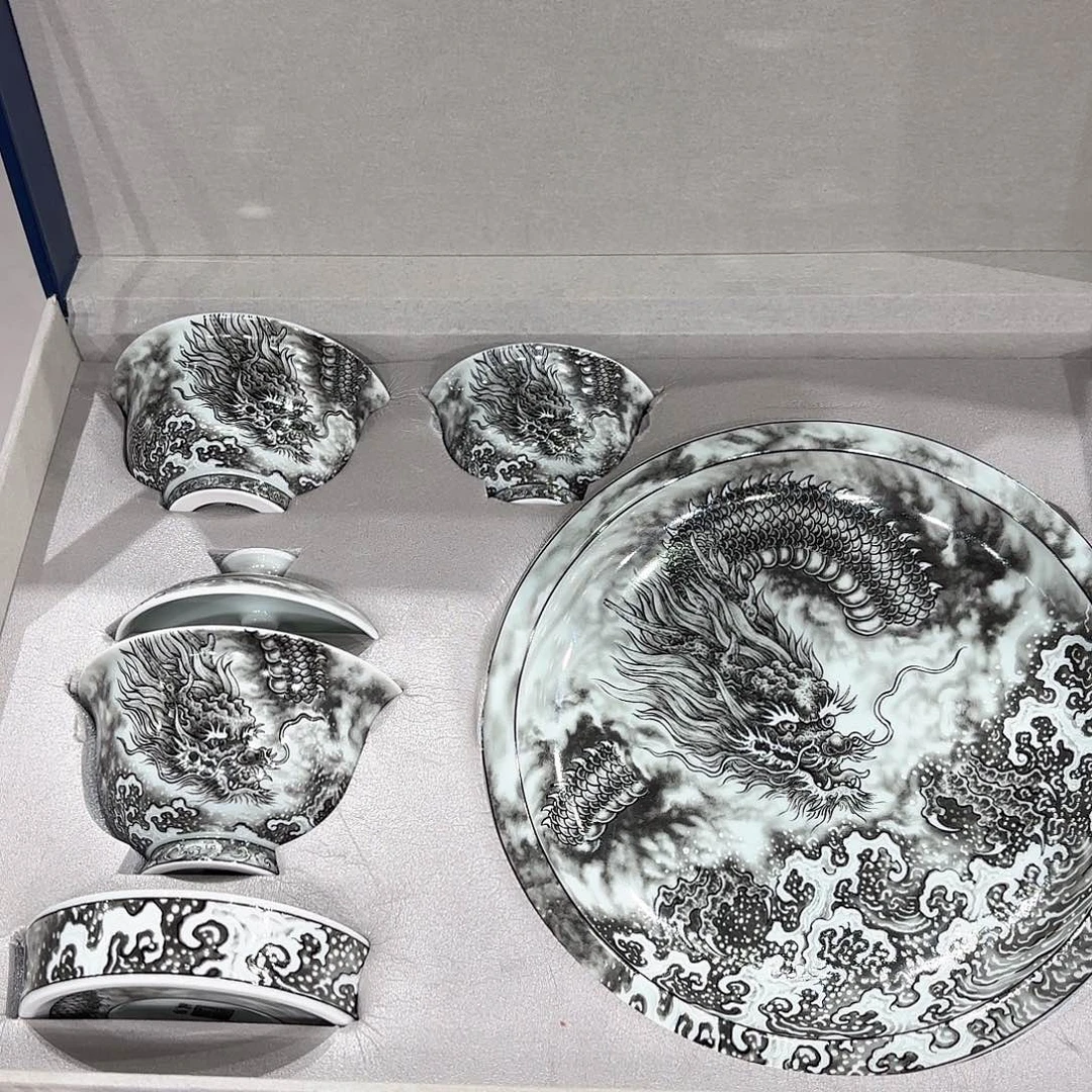 瓷片景德镇陶瓷学院等单位联合主办