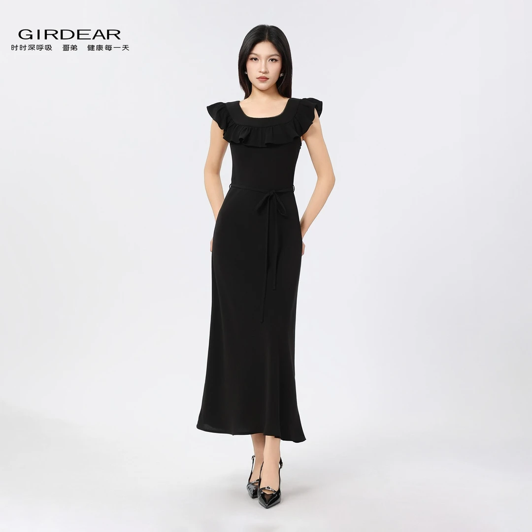 GIRDEAR/哥弟一秒入夏小黑裙新款荷叶边方领优雅气质连衣裙150005