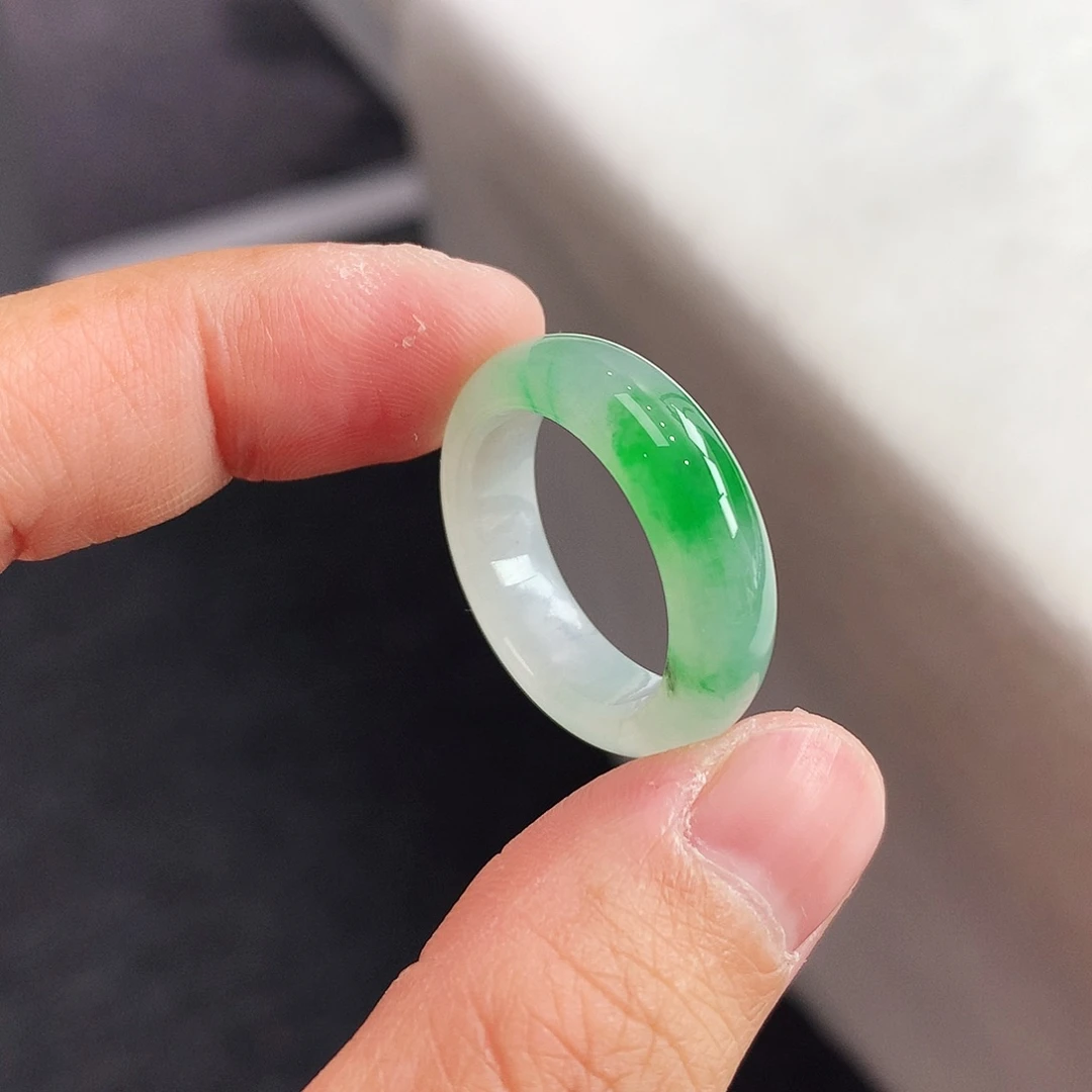 翡翠未镶嵌戒指19号
