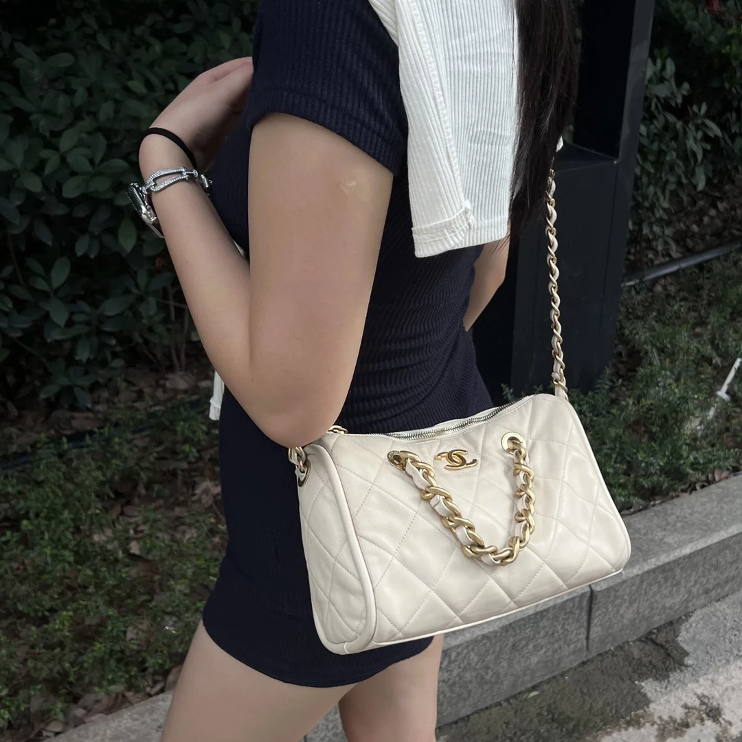 99新 Chanel/香奈儿 3200 米色金标圆筒手提斜挎包芯片款