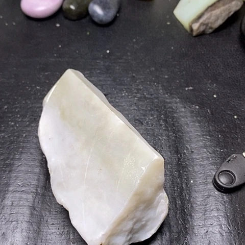 和田玉未镶嵌摆件