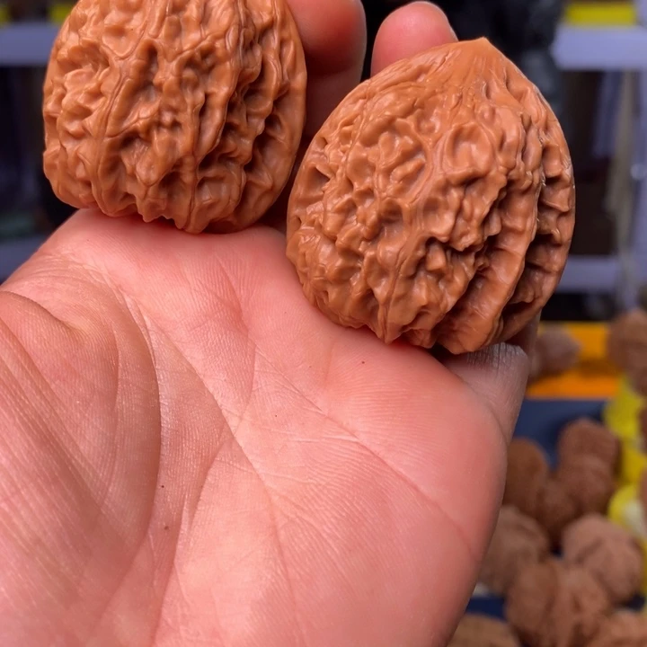 文玩核桃吊坠文玩核桃鸡心40以上