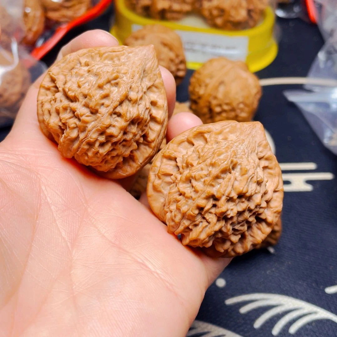吊坠文玩核桃朱雀一对