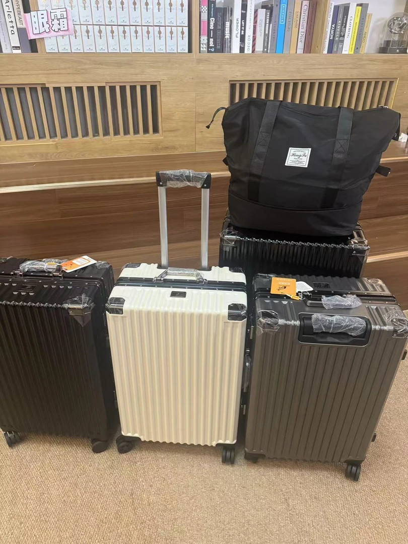 Miss Huo  行李包 C  2025726