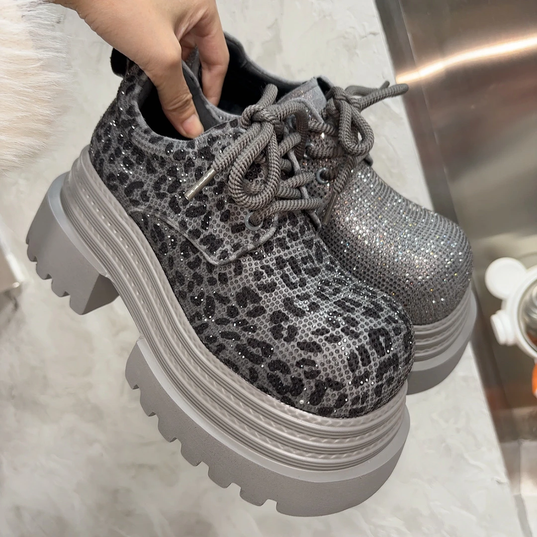 低帮乐福鞋小皮鞋板鞋休闲鞋加绒秋冬高跟女鞋111-83