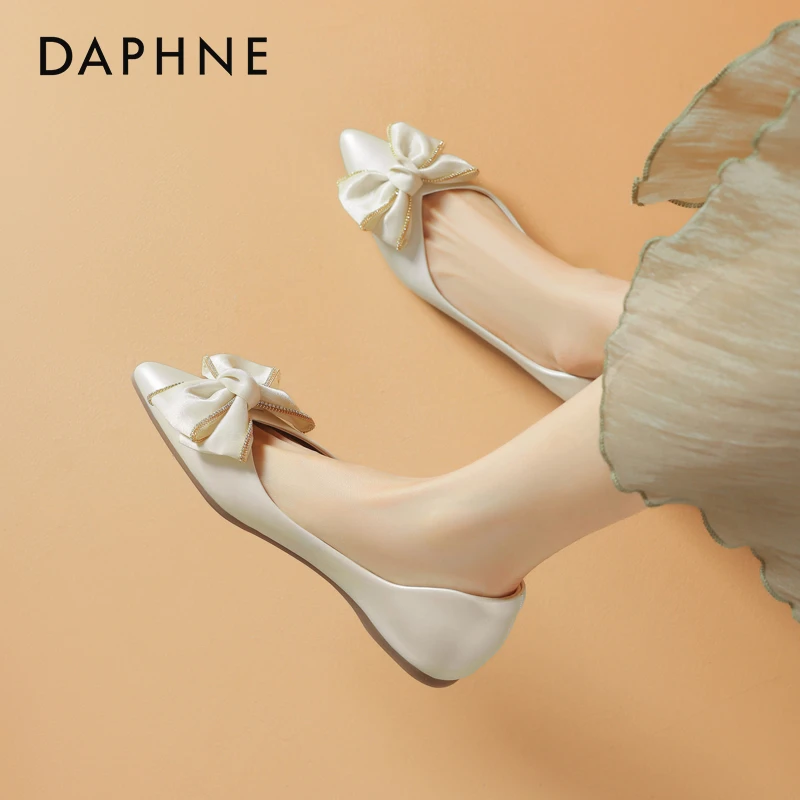 达芙妮低跟蝴蝶结单鞋女2025秋季新款时尚豆豆鞋软皮仙女风工作鞋