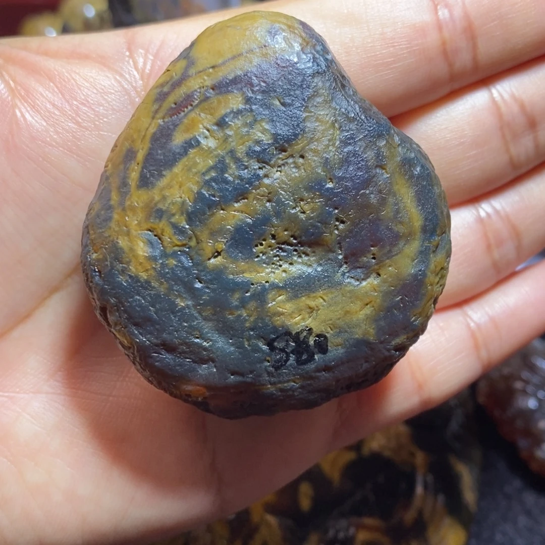 琥珀未镶嵌裸石珀