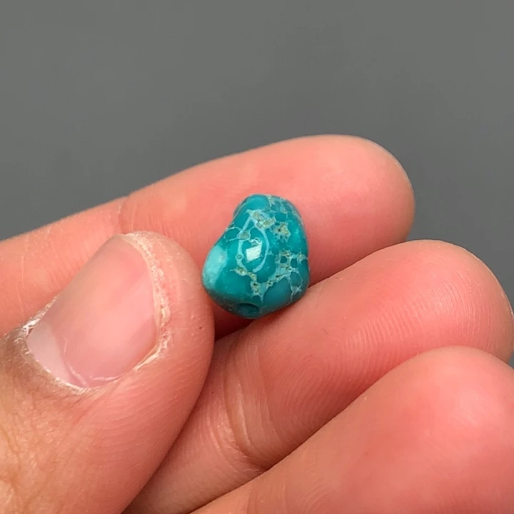 绿松石颈饰未镶嵌