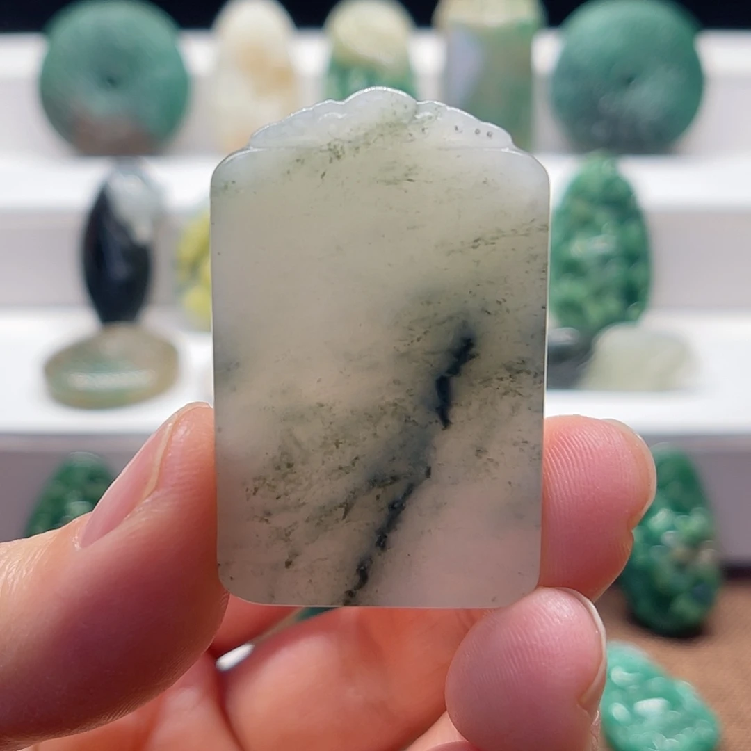 独山玉未镶嵌颈饰