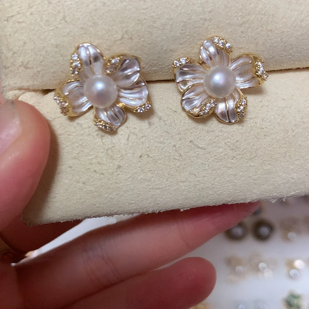 淡水珍珠耳饰合金