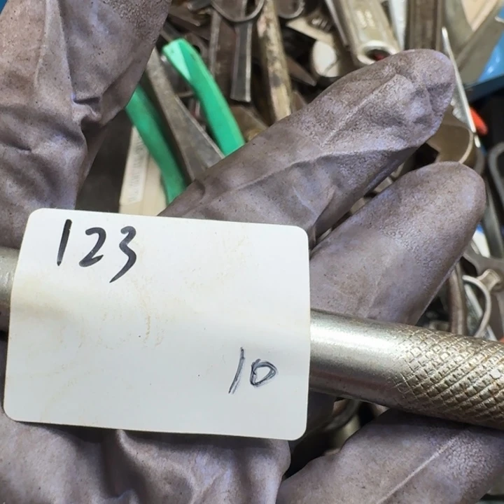 臧***斌家用五金工具中飞123