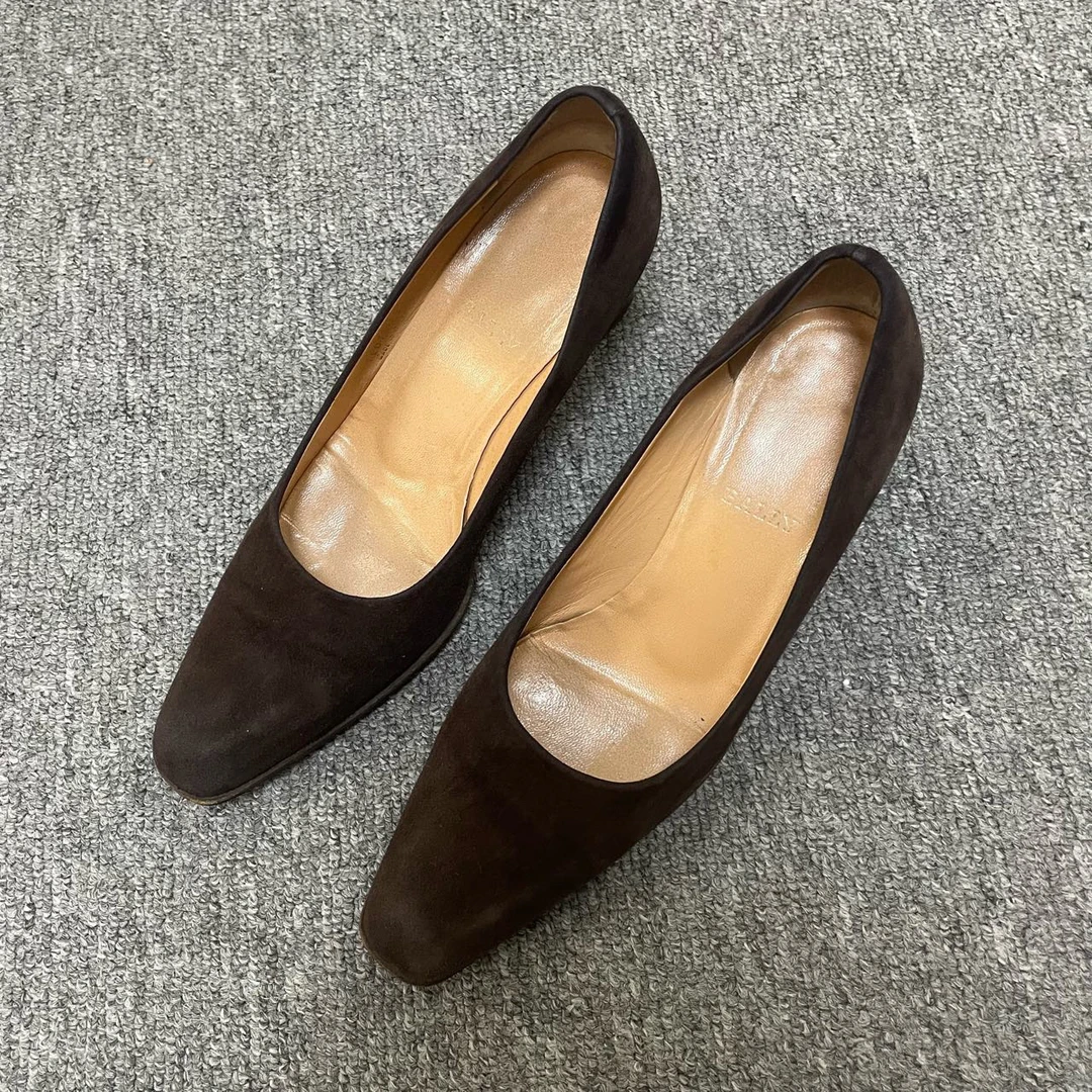 95新 BALLY/巴利 圆头套穿粗跟高跟鞋  37.5码/7699