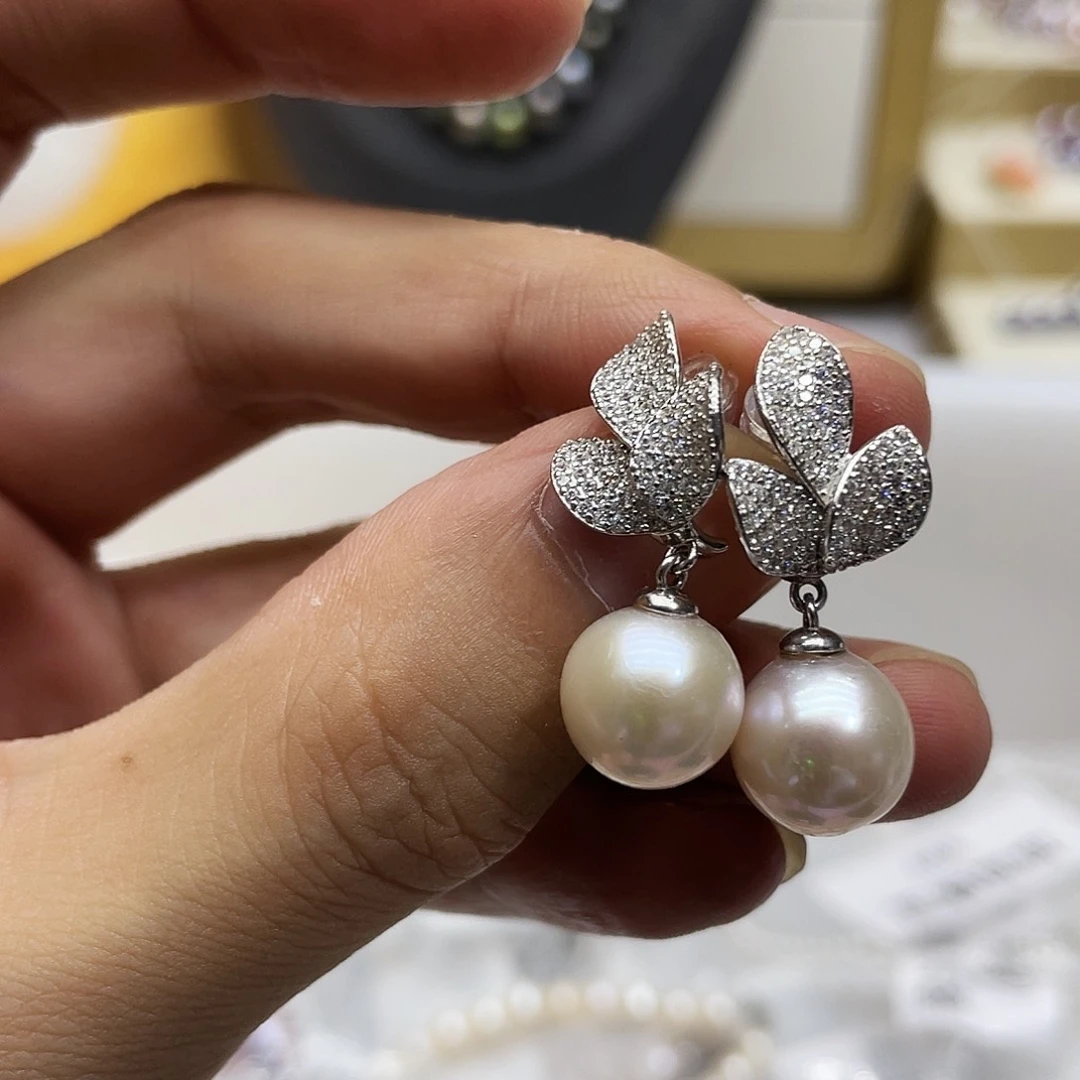 银S925镶嵌淡水珍珠耳饰