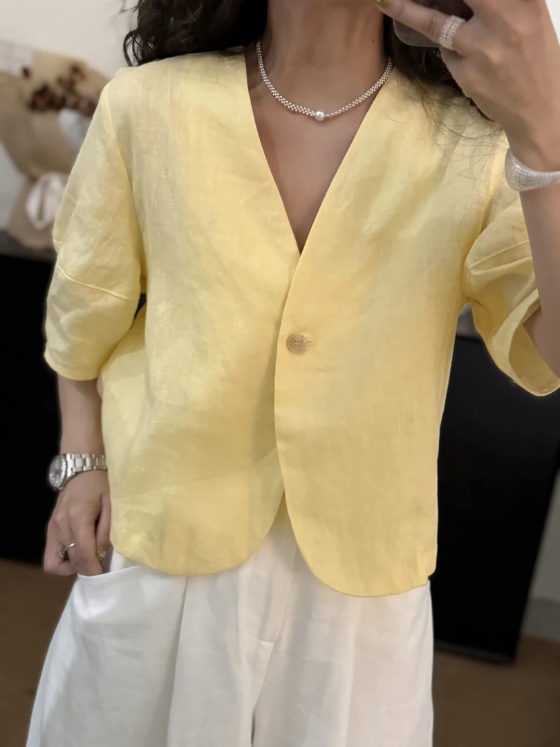 【珍珍.何】定制款亚麻V领一粒扣泡泡袖百搭显瘦上衣短袖