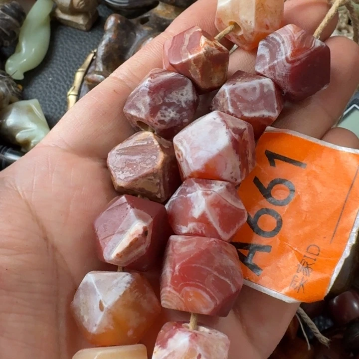 玛瑙/玉髓颈饰合金