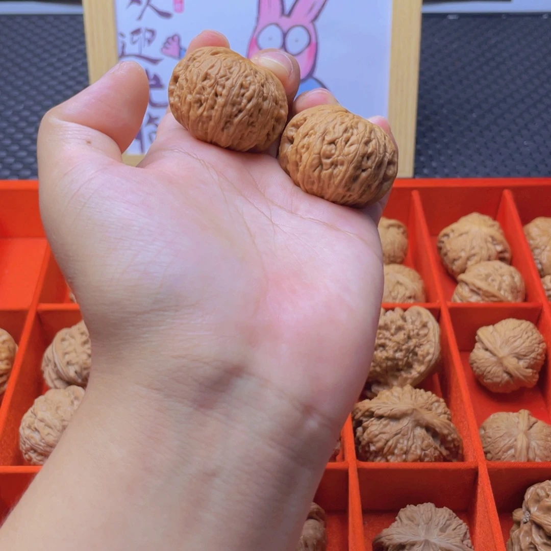 文玩核桃把件铁锤38边肚同尺打底修