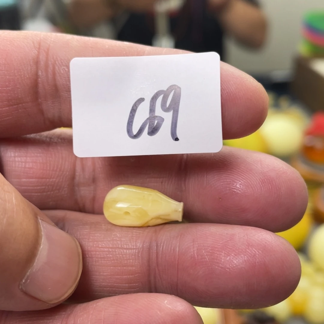 手链琥珀未镶嵌多样性发，发其中一件