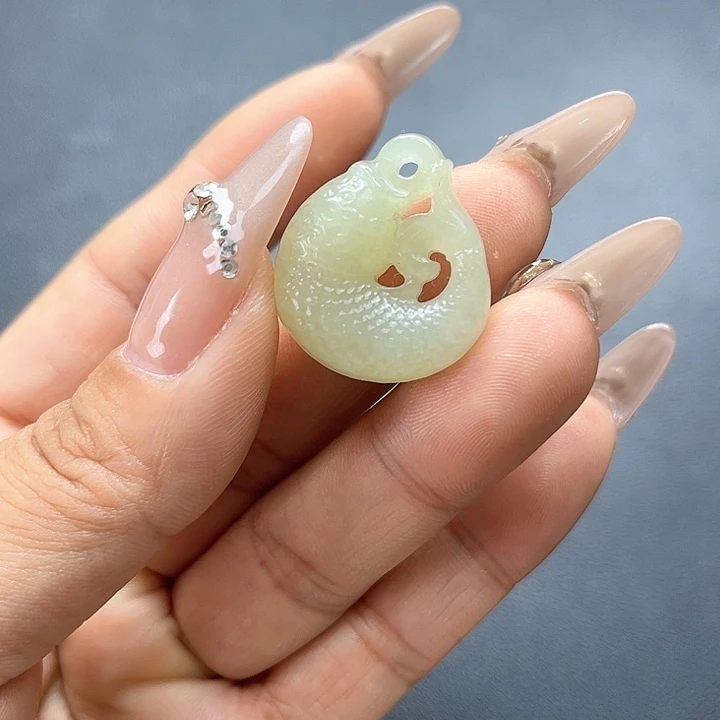 【闪购商品】颈饰未镶嵌和田玉