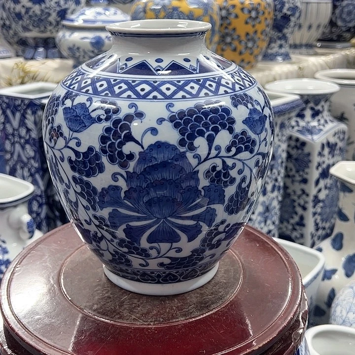 摆件青花瓷居家摆件，花瓶