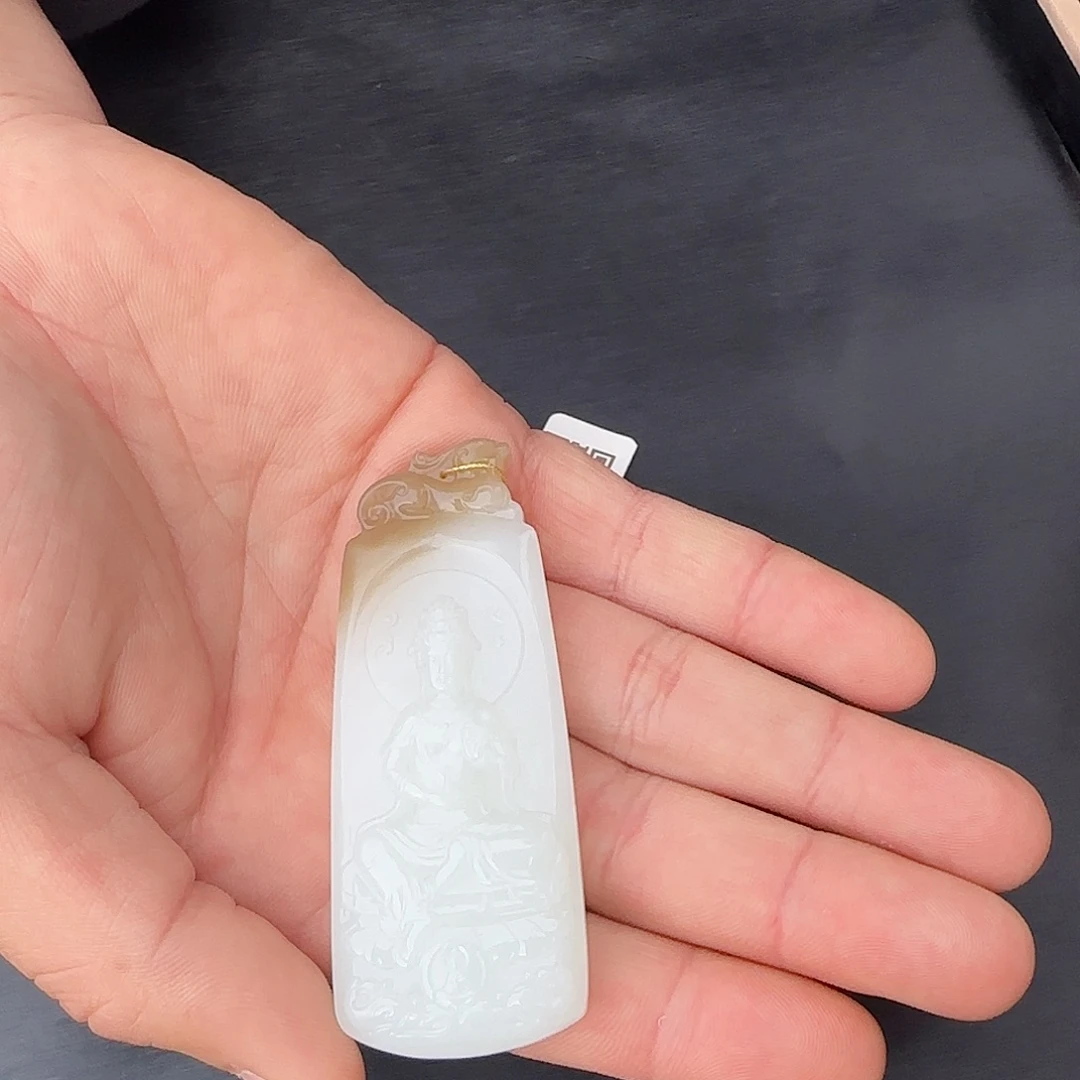 和田玉未镶嵌颈饰糖白鸿运当头观音吊坠